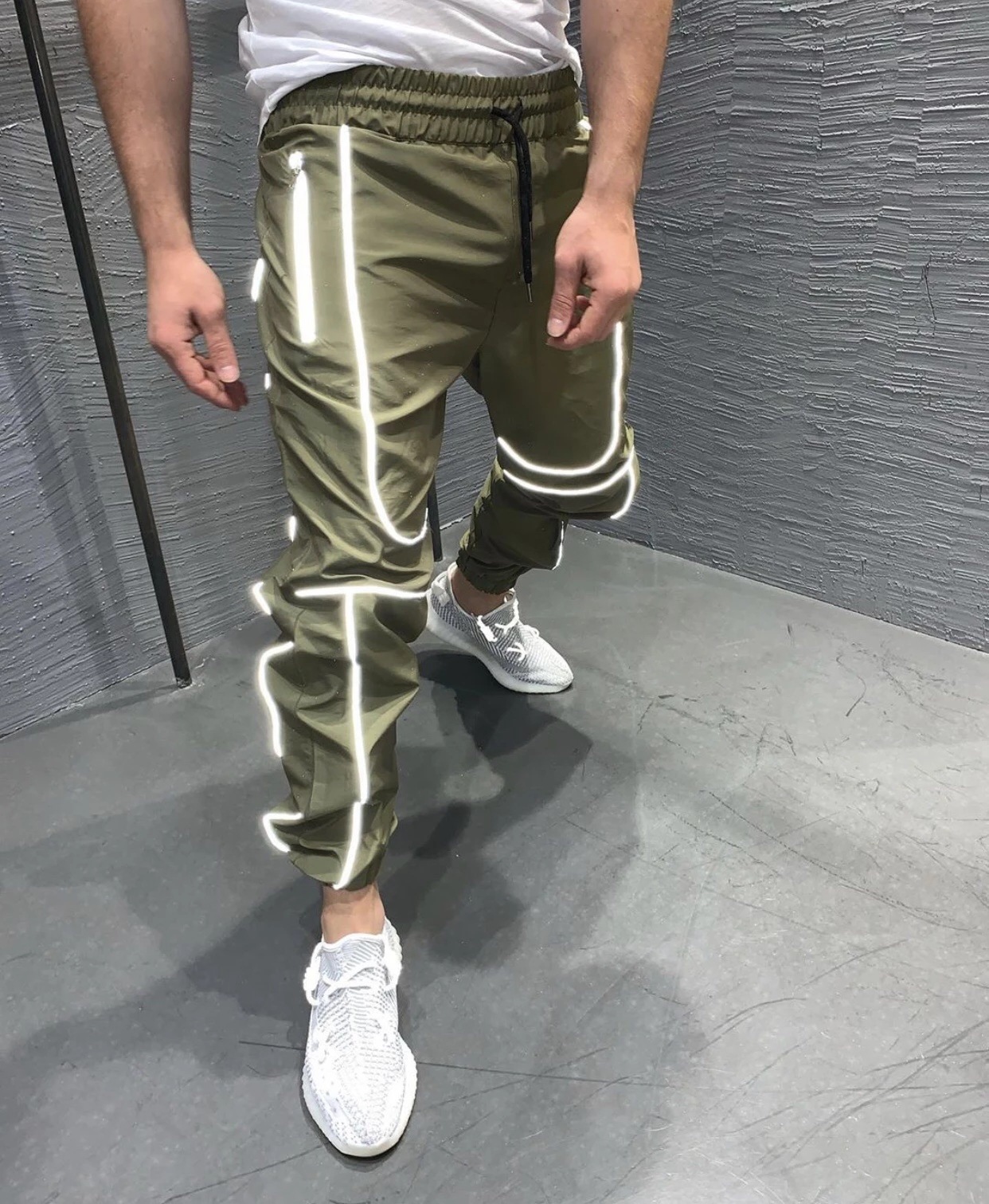 GYMOHYEAH Autumn NEW Streetwear Fitness Pants Men Hip Hop Sweatpants Mens Casual Joggers Unisex Harajuku Joggers Sweatpants GYMOHYEAH Autumn NEW Streetwear Fitness Pants Men Hip Hop Sweatpants Mens Casual Joggers Unisex Harajuku Joggers Sweatpants