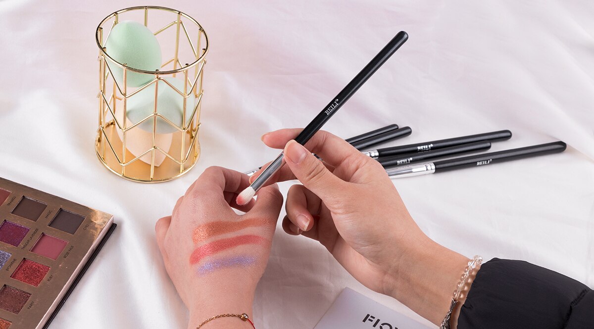 BEILI Black 15Pcs Makeup brushes Natural Goat Pony hair Eye shadow Blending Eyeliner Eyebrow Smokey shade brush set