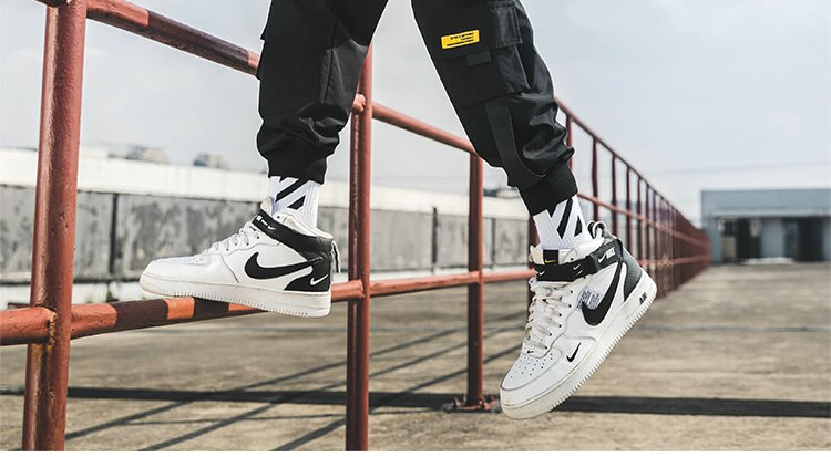 2020 New Hip Hop Joggers Cargo Pants Men Harem Pants Multi-Pocket Ribbons Man Sweatpants Streetwear Casual Mens Pants S-5XL